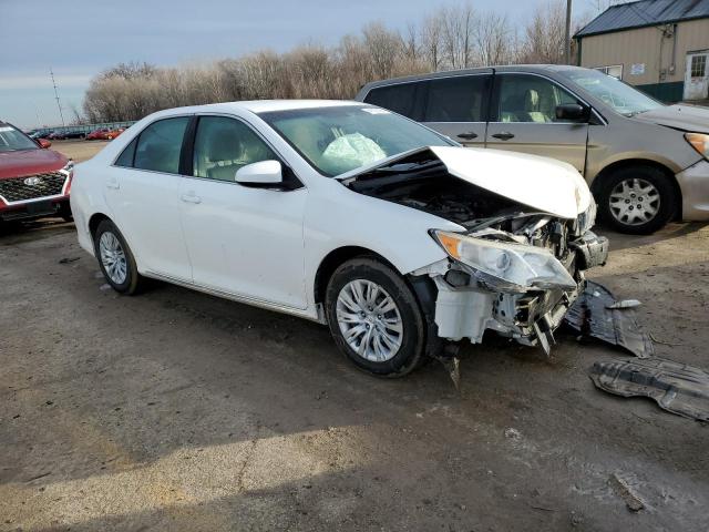 4T4BF1FK4CR252127 - 2012 TOYOTA CAMRY BASE WHITE photo 4