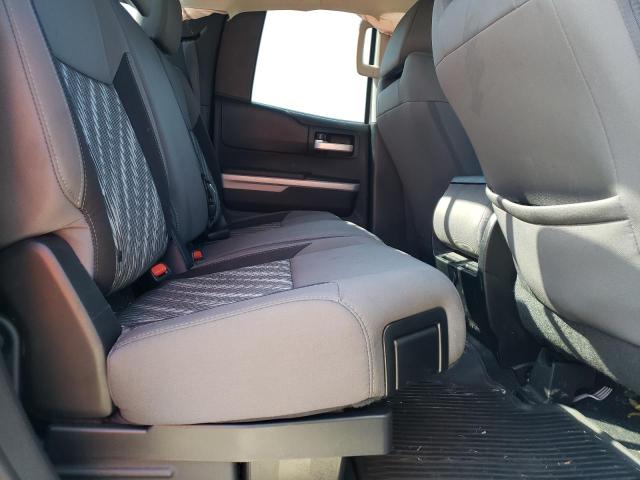 5TFUW5F14KX849149 - 2019 TOYOTA TUNDRA DOUBLE CAB SR/SR5 SILVER photo 10