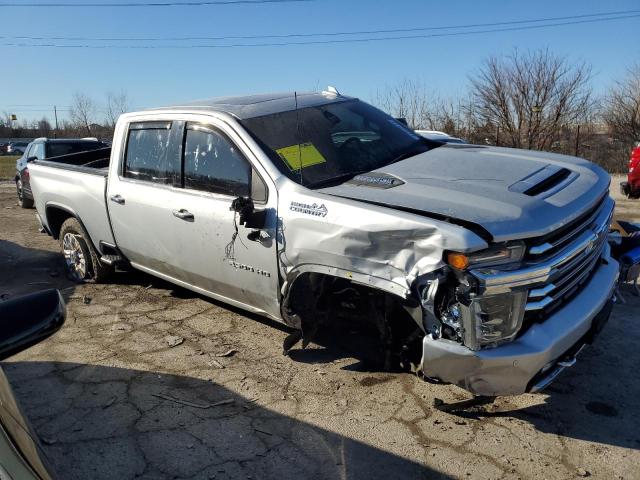 1GC4YREY0MF139965 - 2021 CHEVROLET SILVERADO K2500 HIGH COUNTRY SILVER photo 4