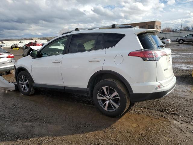 JTMRFREV2JJ749005 - 2018 TOYOTA RAV4 ADVENTURE WHITE photo 2