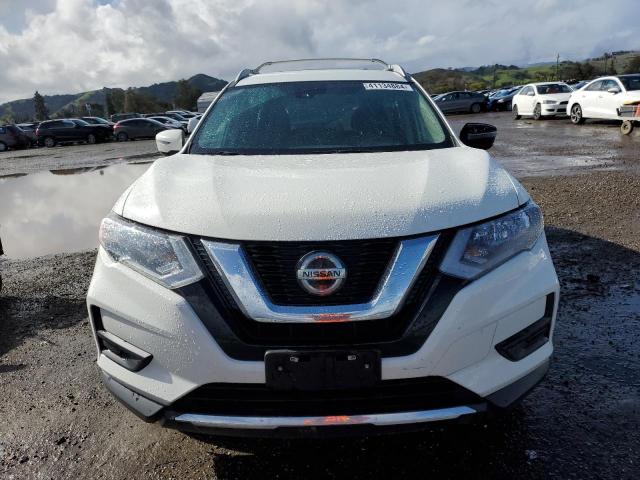 5N1AT2MT1KC843570 - 2019 NISSAN ROGUE S WHITE photo 5