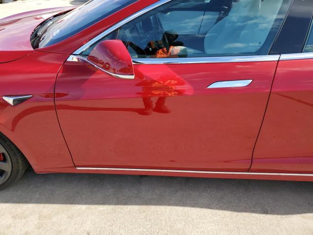 5YJSA1E44JF261187 - 2018 TESLA MODEL S RED photo 7