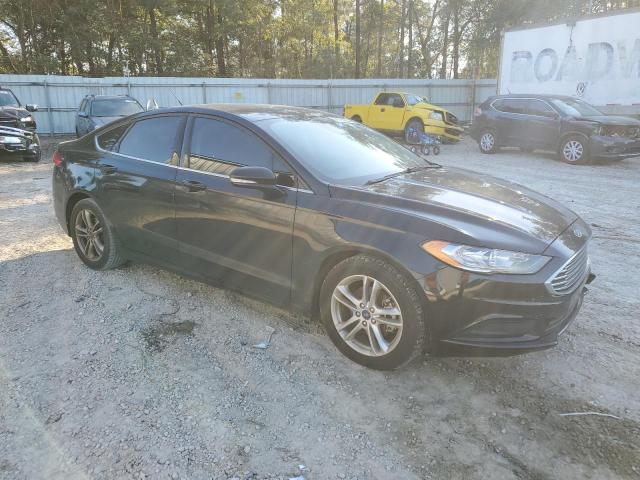 3FA6P0H76JR277895 - 2018 FORD FUSION SE BLACK photo 4