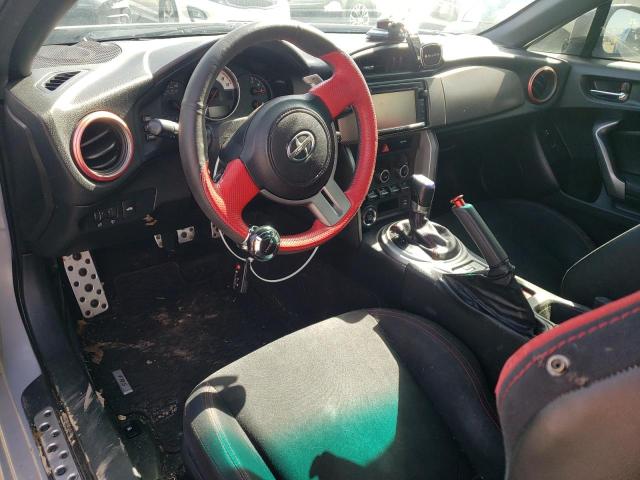 JF1ZNAA18D2731359 - 2013 TOYOTA SCION FR-S ვერცხლისფერი ფოტო 8