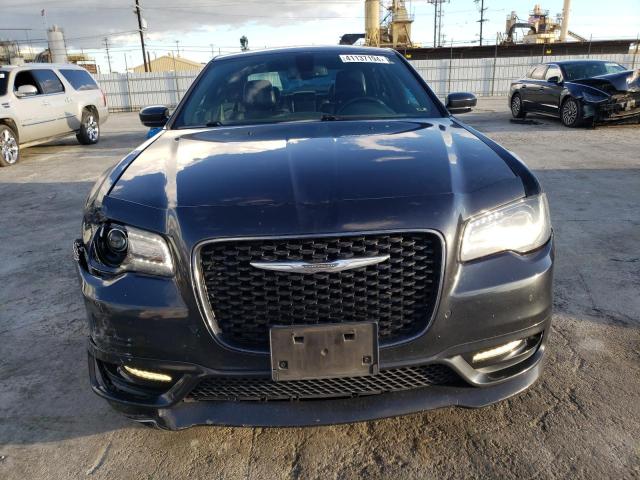 2C3CCABG6JH269481 - 2018 CHRYSLER 300 S CHARCOAL photo 5