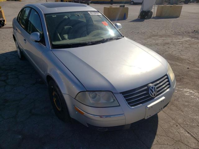 WVWRU63B95E114715 - 2005 VOLKSWAGEN PASSAT GLX Gümüş foto 1