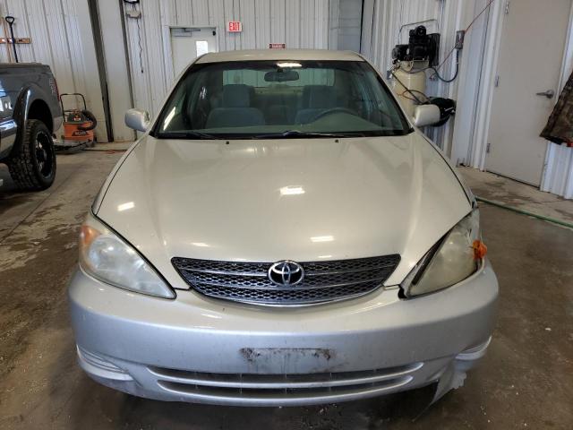 4T1BE32K42U517805 - 2002 TOYOTA CAMRY LE SILVER photo 5