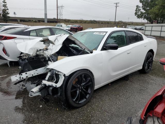 2C3CDXHG0HH620824 - 2017 DODGE CHARGER SXT WHITE photo 1