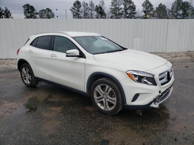 WDCTG4GBXGJ220865 - 2016 MERCEDES-BENZ GLA 250 4MATIC WHITE photo 4