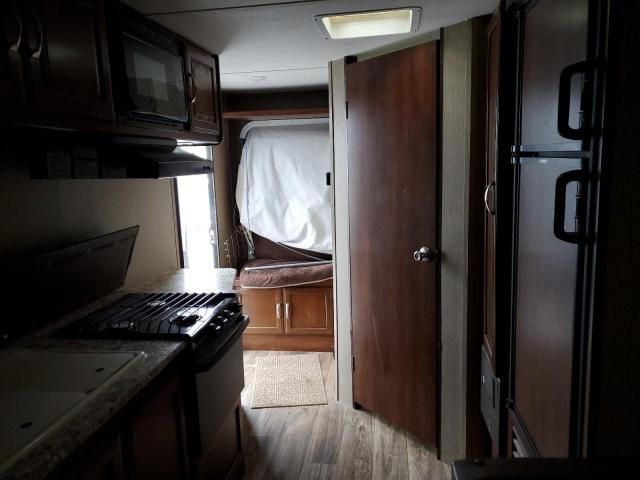 4YDT17123JK411849 - 2018 KEYSTONE PASSPORT TWO TONE photo 6