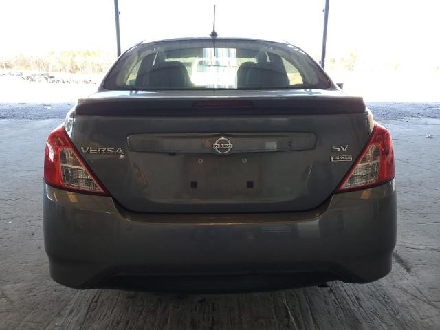 3N1CN7AP2KL843077 - 2019 NISSAN VERSA S GRAY photo 6