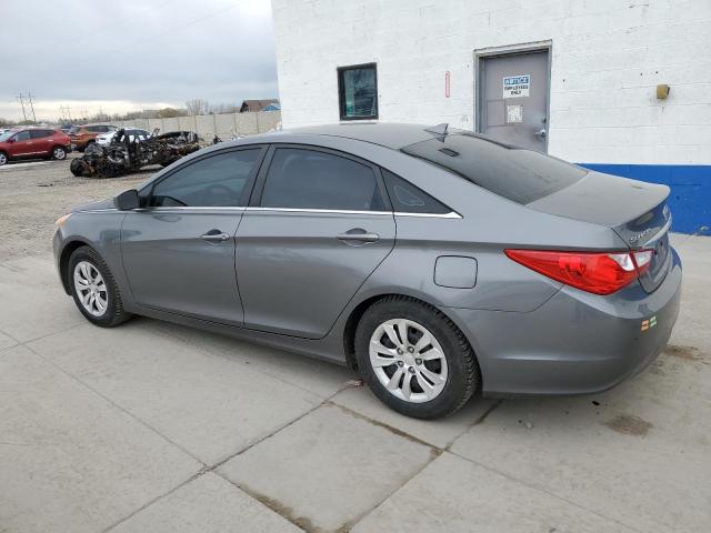 5NPEB4AC2DH606067 - 2013 HYUNDAI SONATA GLS GRAY photo 2