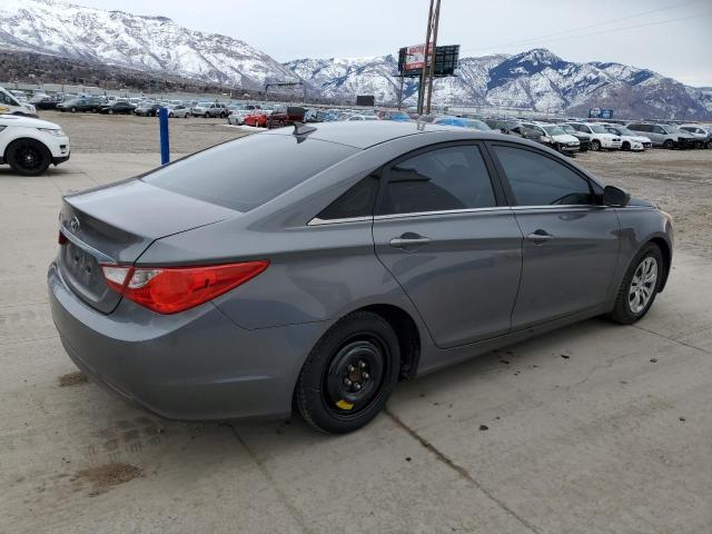 5NPEB4AC2DH606067 - 2013 HYUNDAI SONATA GLS GRAY photo 3