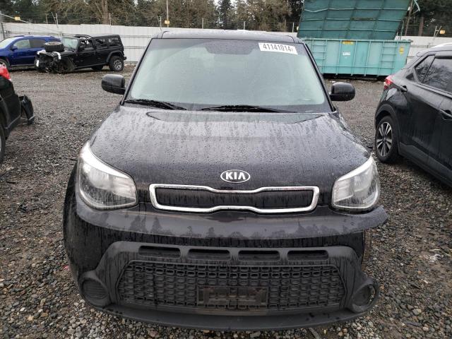 KNDJN2A2XG7324317 - 2016 KIA SOUL BLACK photo 5