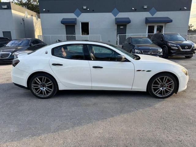 ZAM57RSA4G1169708 - 2016 MASERATI GHIBLI S WHITE photo 13