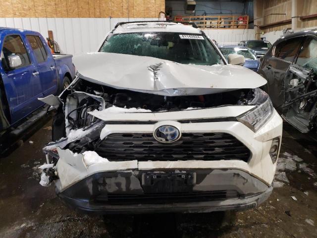 2T3B6RFV7MW021380 - 2021 TOYOTA RAV4 XLE PREMIUM CREAM photo 5