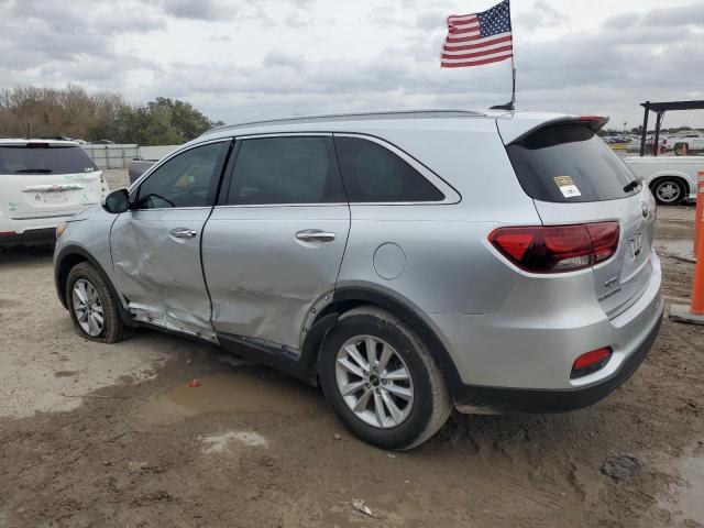 5XYPG4A38LG706979 - 2020 KIA SORENTO L SILVER photo 2