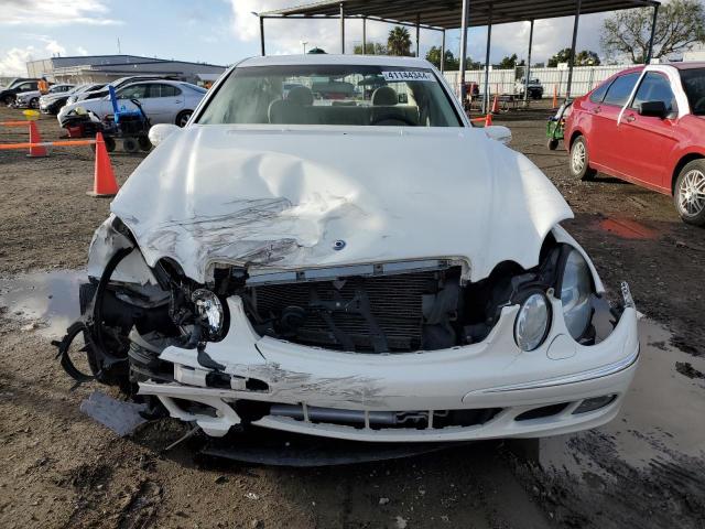 WDBUF56J46A945984 - 2006 MERCEDES-BENZ E 350 WHITE photo 5