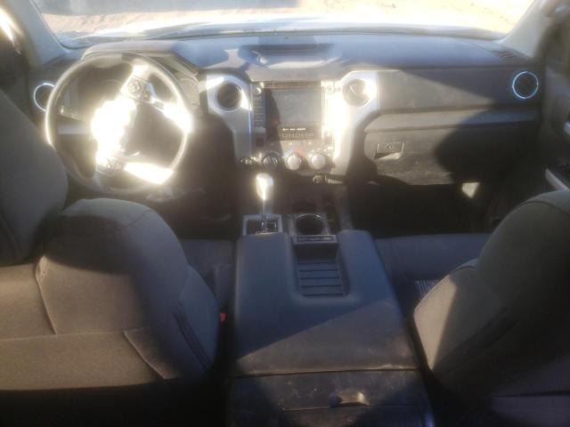 5TFUY5F11LX932825 - 2020 TOYOTA TUNDRA DOUBLE CAB SR/SR5 SILVER photo 8