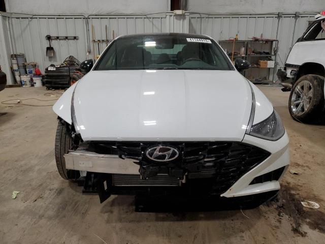 5NPEJ4J29MH121256 - 2021 HYUNDAI SONATA SEL PLUS WHITE photo 5