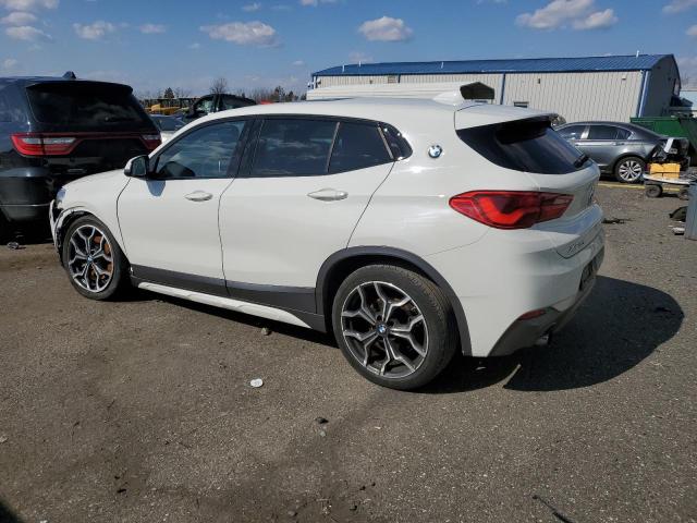 WBXYJ5C38JEF81678 - 2018 BMW X2 XDRIVE28I WHITE photo 2