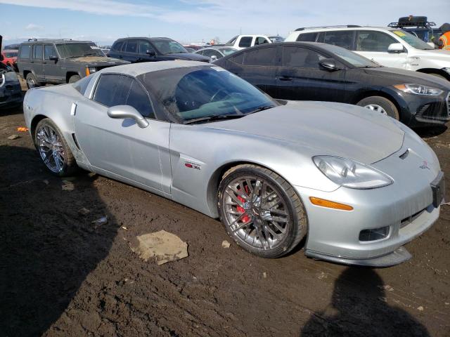 1G1YZ26E395114798 - 2009 CHEVROLET CORVETTE Z06 SILVER photo 4