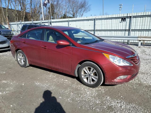 5NPEB4AC0DH797018 - 2013 HYUNDAI SONATA GLS RED photo 4