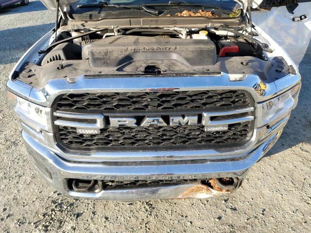 3C6UR5CJ6NG214946 - 2022 RAM 2500 TRADESMAN WHITE photo 11