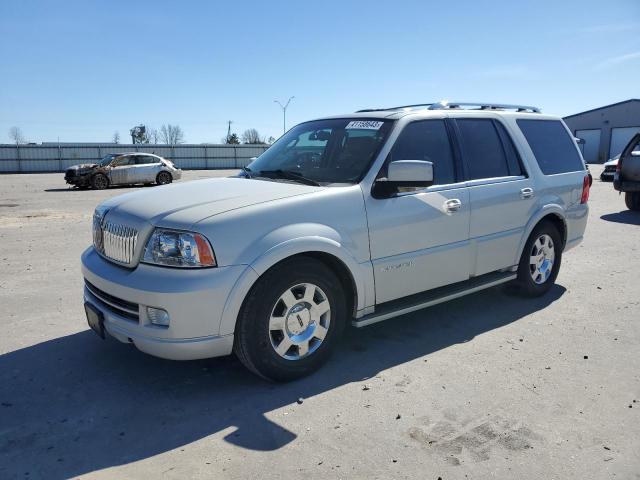 5LMFU27516LJ21244 - 2006 LINCOLN NAVIGATOR WHITE photo 1