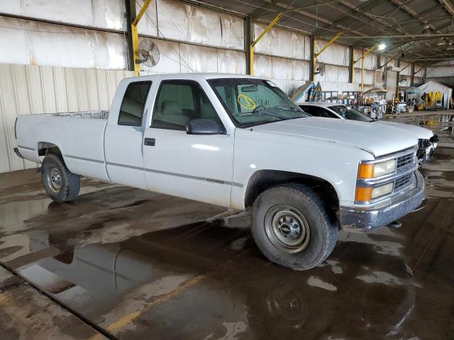 1GCGC29R1YF516282 - 2000 CHEVROLET GMT-400 C2500 WHITE photo 4