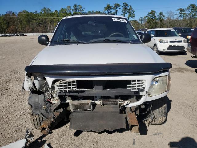 1FMRU15L8YLC15099 - 2000 FORD EXPEDITION XLT WHITE photo 5