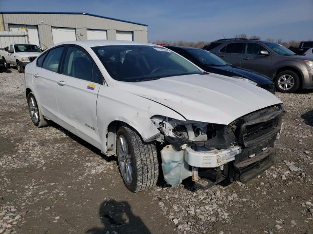 3FA6P0LU4HR386749 - 2017 FORD FUSION SE HYBRID WHITE photo 4