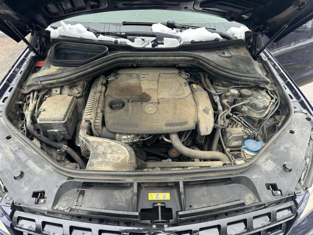 4JGDA5HB4CA025060 - 2012 MERCEDES-BENZ ML 350 4MATIC BLUE photo 9