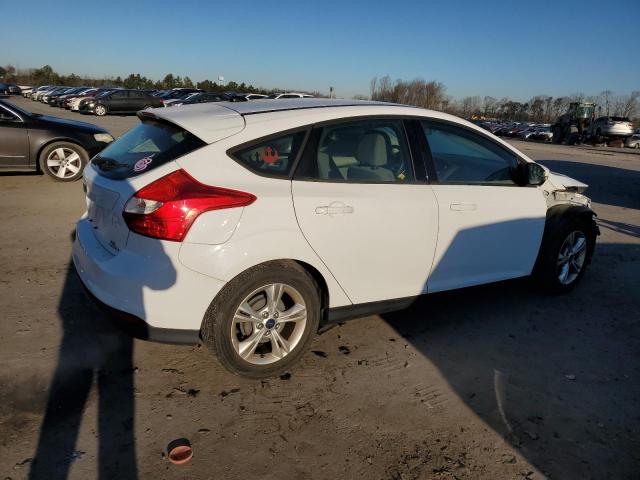 1FADP3K23EL227806 - 2014 FORD FOCUS SE WHITE photo 3