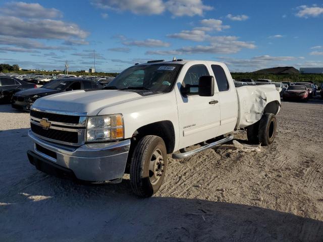 1GC5C0CG1CZ161964 - 2012 CHEVROLET SILVERADO C3500 LT WHITE photo 1