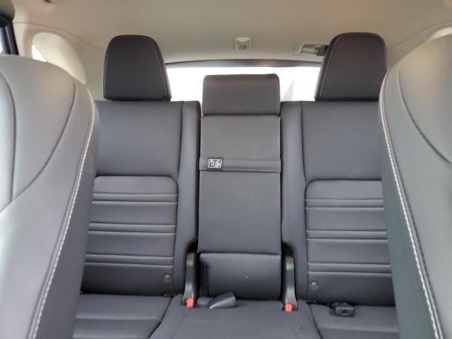 JTJBARBZ3K2215057 - 2019 LEXUS NX 300 BASE 白色 照片 10