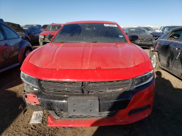 2C3CDXBG6NH143093 - 2022 DODGE CHARGER SXT RED photo 5