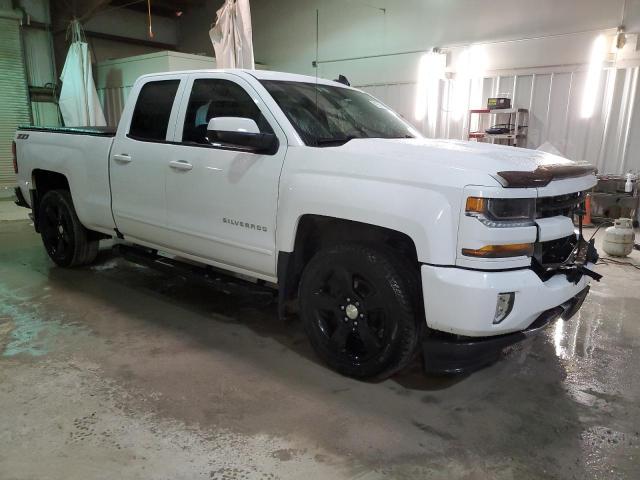 1GCVKREC1GZ263501 - 2016 CHEVROLET SILVERADO WHITE photo 4