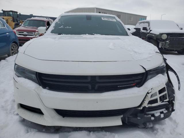 2C3CDXFG5GH136794 - 2016 DODGE CHARGER SE WHITE photo 5