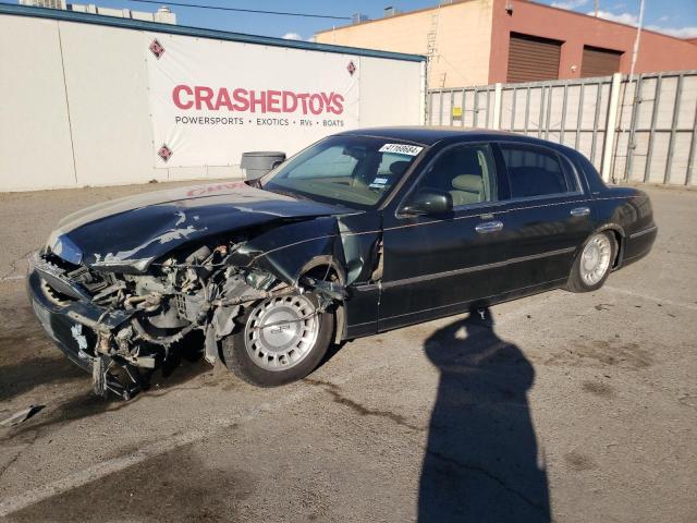 1LNHM81W01Y695510 - 2001 LINCOLN TOWN CAR EXECUTIVE GREEN photo 1