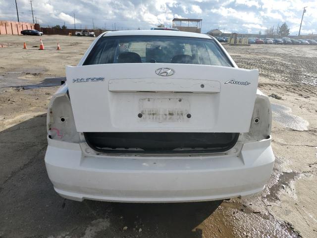 KMHCG45C95U592321 - 2005 HYUNDAI ACCENT GL WHITE photo 6