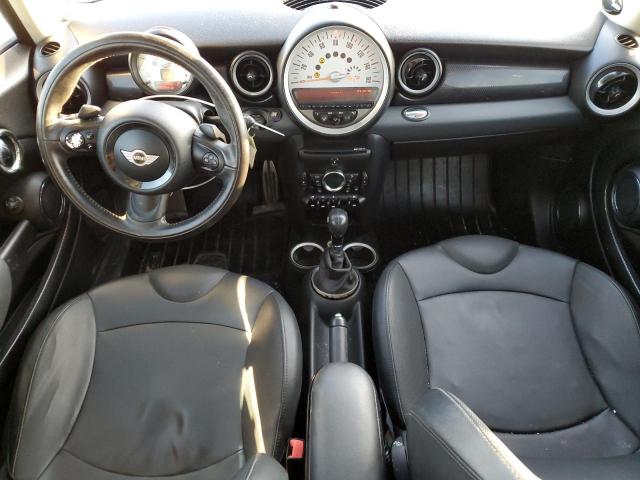 WMWZG3C58BTY35659 - 2011 MINI COOPER S CLUBMAN CREAM photo 8