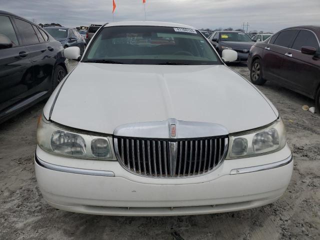 1LNHM81W8YY896260 - 2000 LINCOLN TOWN CAR EXECUTIVE WHITE photo 5
