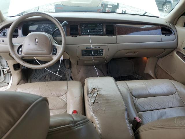 1LNHM81W8YY896260 - 2000 LINCOLN TOWN CAR EXECUTIVE WHITE photo 8