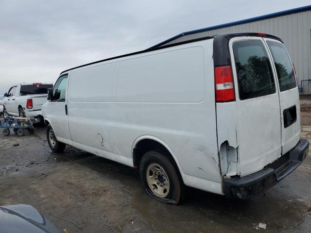 1GCWGGFA7B1108403 - 2011 CHEVROLET EXPRESS G2 WHITE photo 2