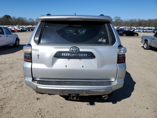 JTEBU5JR6H5409122 - 2017 TOYOTA 4RUNNER SR5/SR5 PREMIUM 银色 照片 6