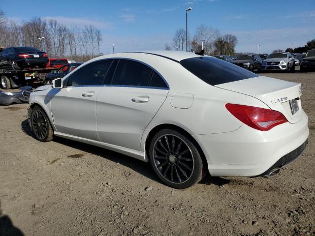 WDDSJ4GBXEN136284 - 2014 MERCEDES-BENZ CLA 250 4MATIC WHITE photo 2