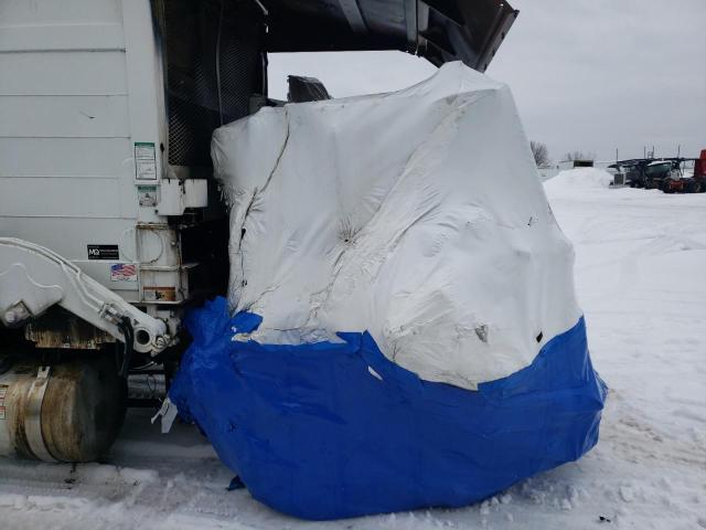 3BPDL70X3KF104193 - 2019 PETERBILT GARBAGE TR WHITE photo 10