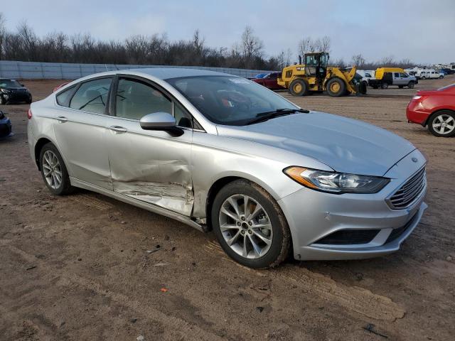 3FA6P0LU7HR358444 - 2017 FORD FUSION SE HYBRID SILVER photo 4