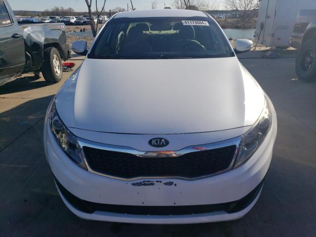 KNAGM4A75D5337968 - 2013 KIA OPTIMA LX WHITE photo 5